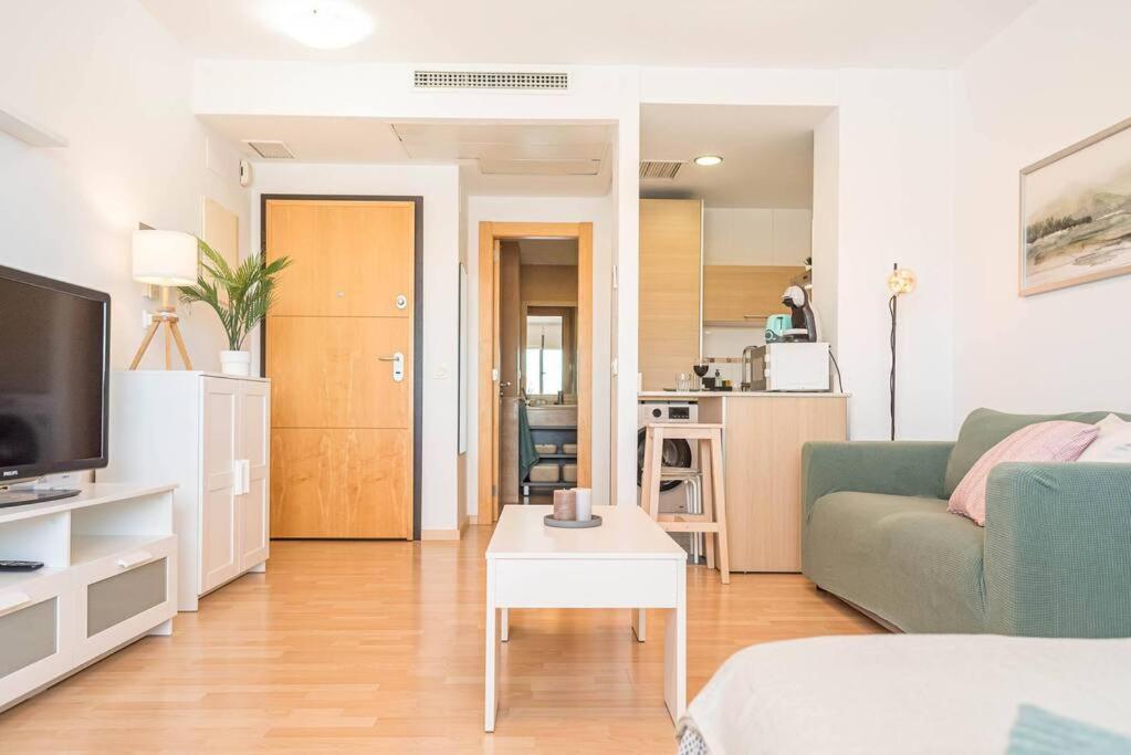 Estudio Con Vistas Y Parking Малага Экстерьер фото
